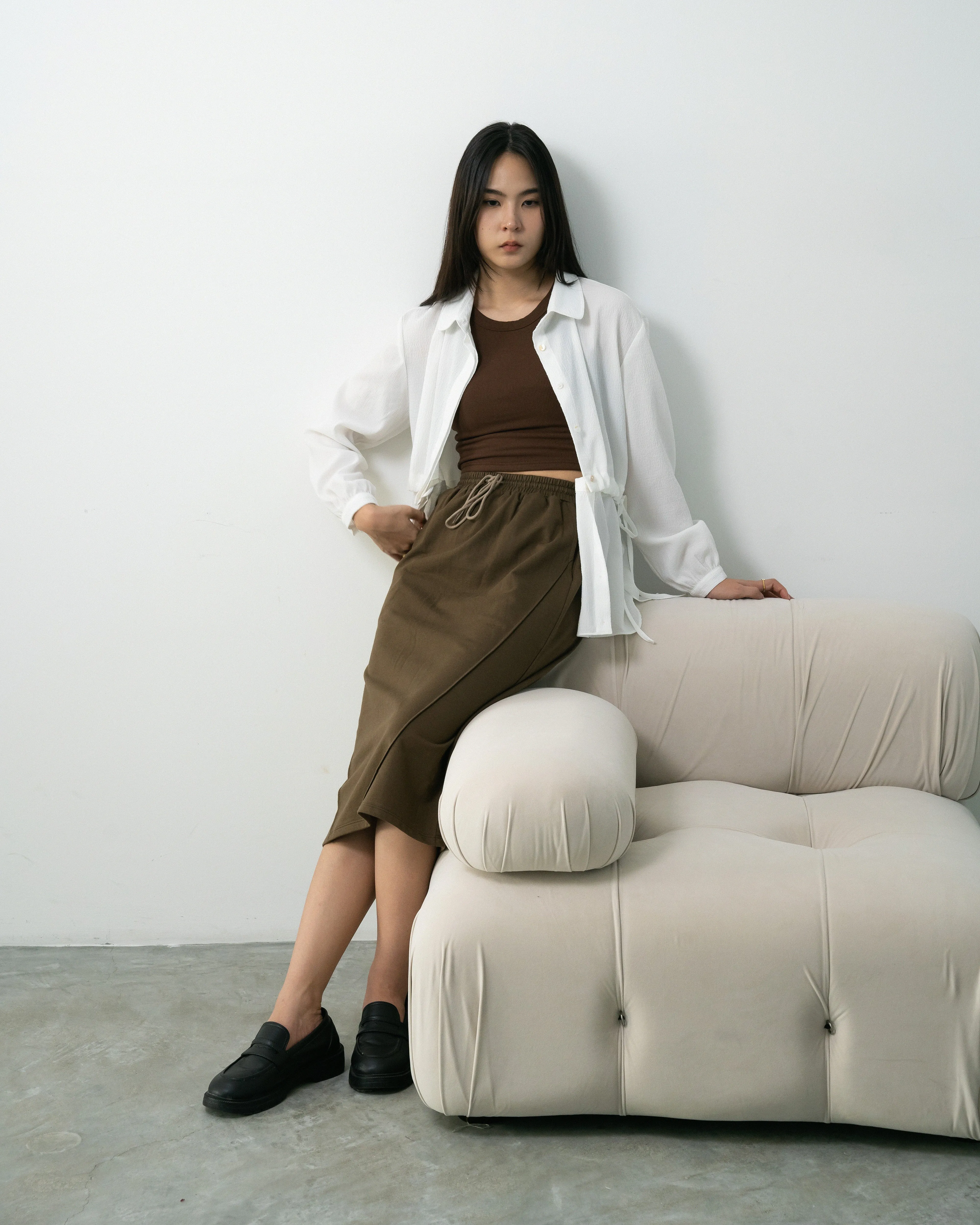 Cutline Pencil Midi Skirt (Dark Brown)