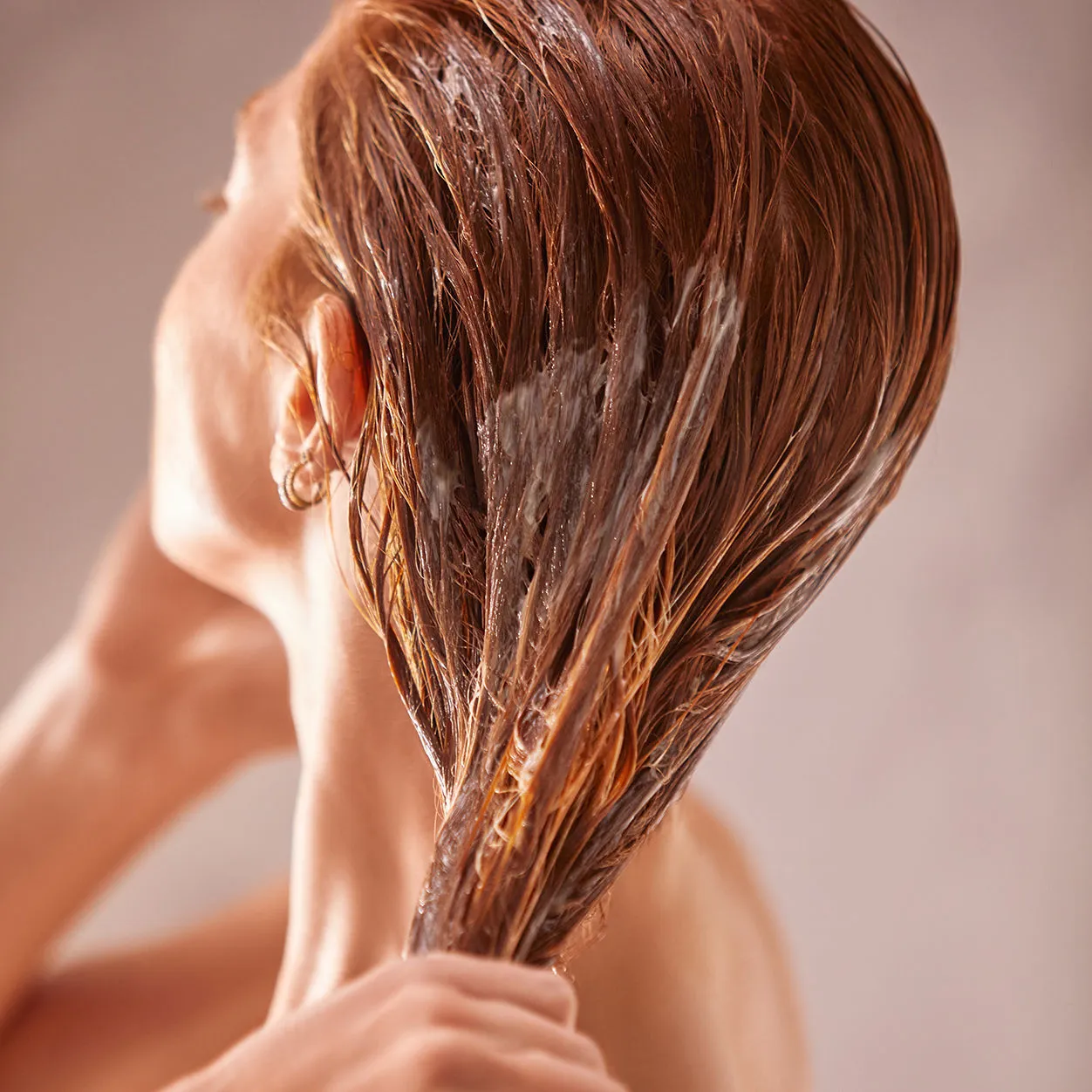 Revitalizing Nourishing Shampoo