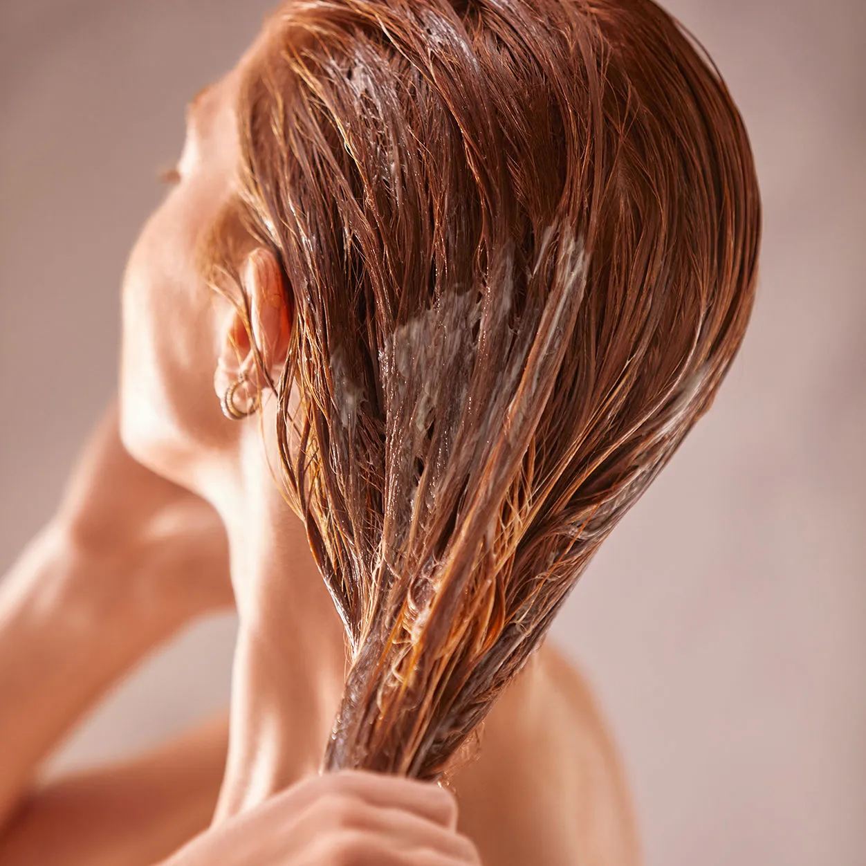 Revitalizing Nourishing Shampoo